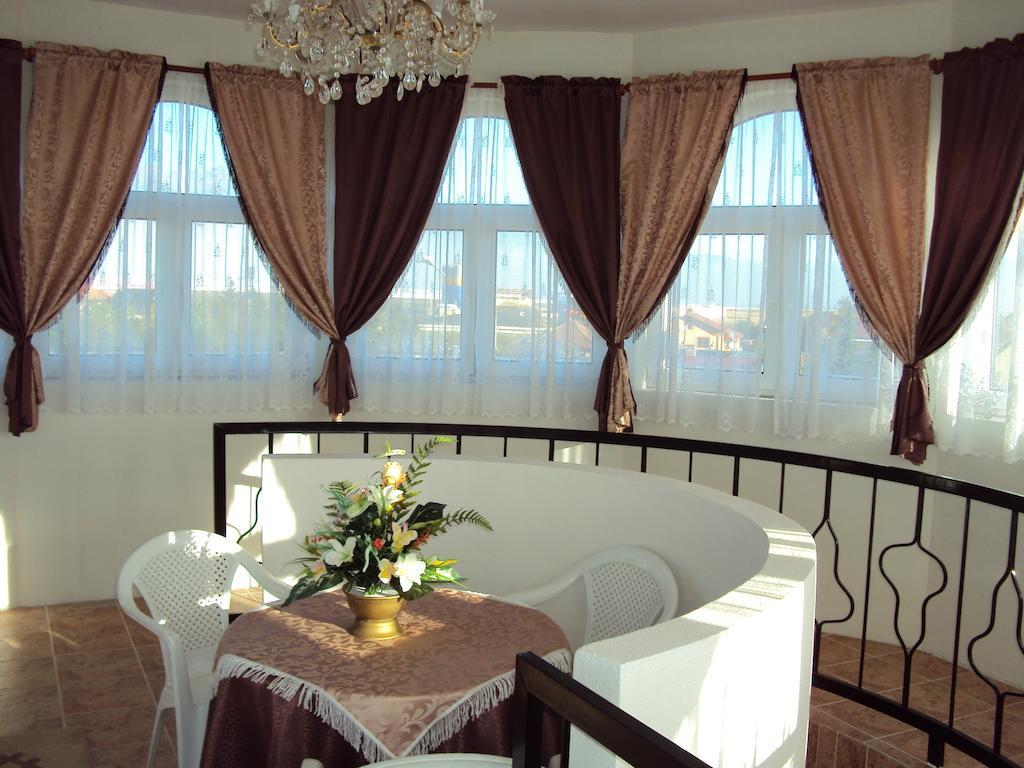 Pension Velicky Zamocek Poprad Exterior photo