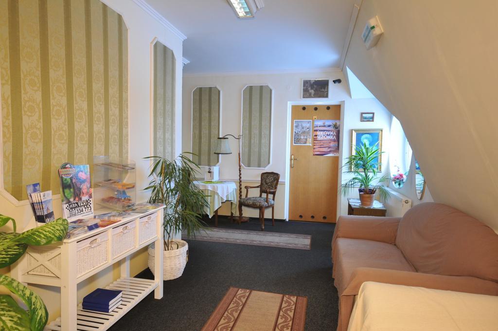 Pension Velicky Zamocek Poprad Exterior photo