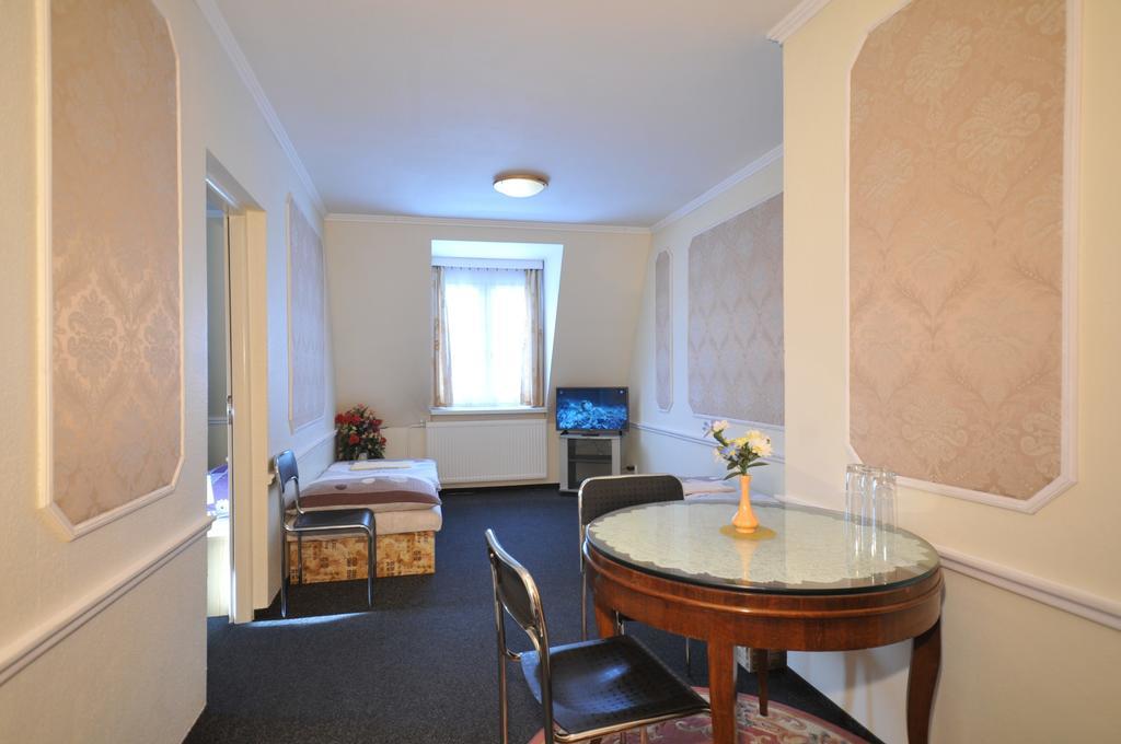 Pension Velicky Zamocek Poprad Exterior photo