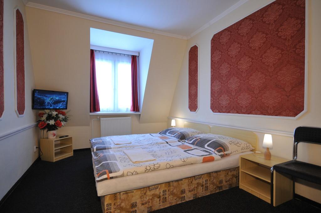 Pension Velicky Zamocek Poprad Exterior photo