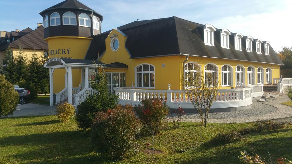 Pension Velicky Zamocek Poprad Exterior photo
