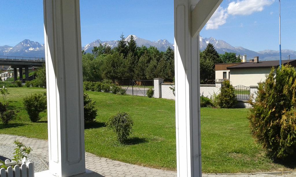 Pension Velicky Zamocek Poprad Exterior photo